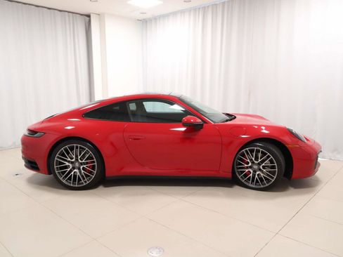 Used 2022 Porsche 911 Carrera S RWD image 5