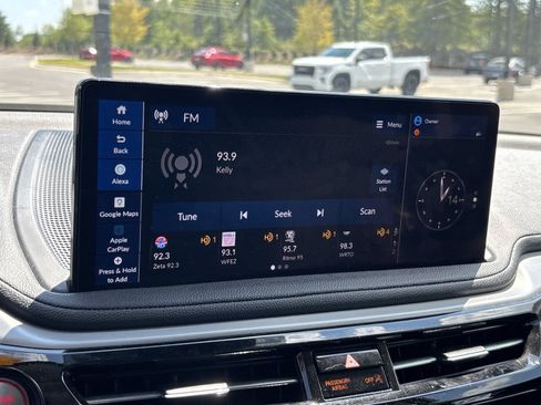 Used 2025 Acura MDX FWD image 27