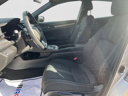 Used 2017 Honda Civic Sport image 9