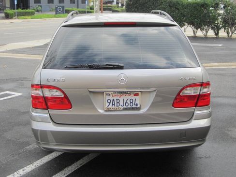 Used 2004 Mercedes-Benz E 320 4MATIC Wagon image 4