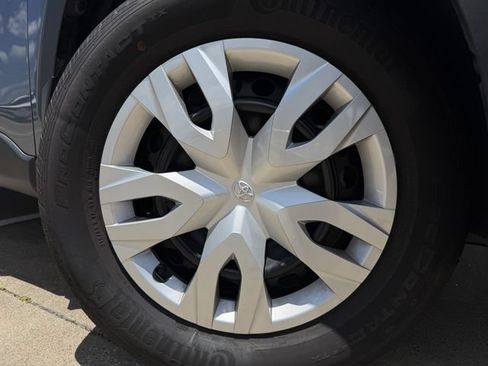 Certified 2026 Toyota Corolla Cross L FWD image 9