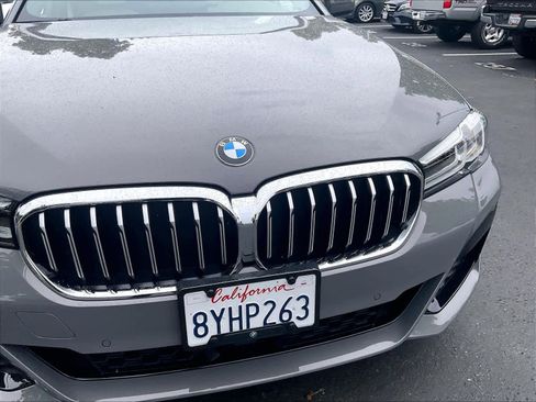 Used 2022 BMW 540i w/ M Sport Package RWD image 31