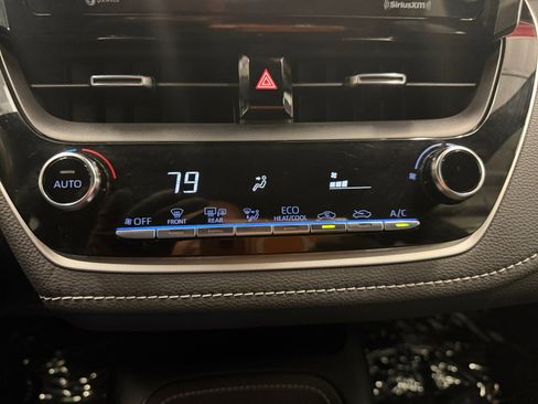 Used 2022 Toyota Corolla SE image 19