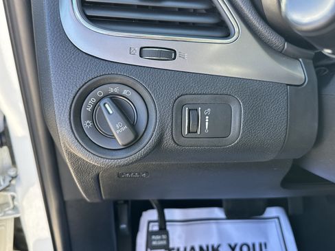 Used 2020 Dodge Journey Crossroad w/ Popular Equipment Group FWD image 32