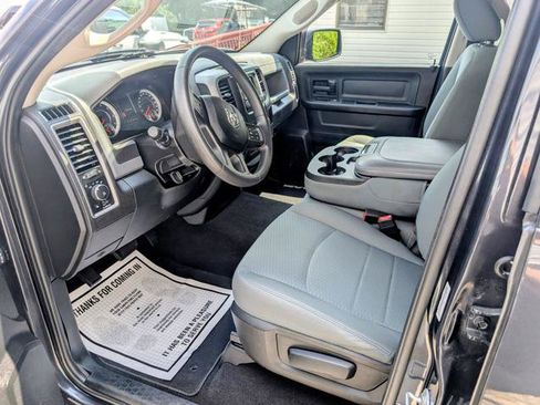 Used 2018 RAM 1500 Express w/ Express Value Package AWD/4WD image 5