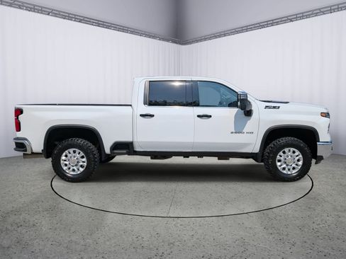 Certified 2024 Chevrolet Silverado 2500 LTZ w/ LTZ Plus Package AWD/4WD image 2