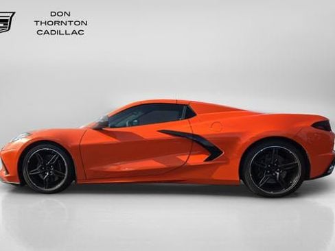 Used 2021 Chevrolet Corvette Stingray Premium Conv w/ Z51 Performance Package RWD image 2