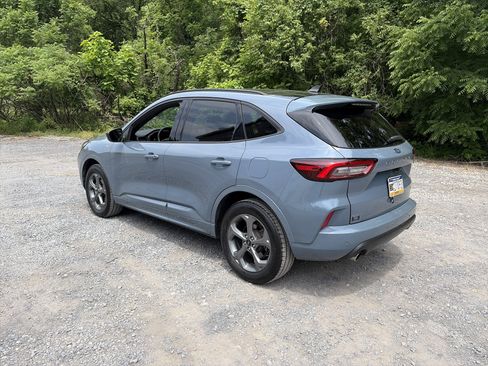 Used 2024 Ford Escape ST-Line w/ Tech Pack #1 AWD/4WD image 7