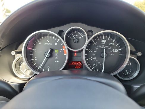 Used 2009 MAZDA MX-5 Miata Sport image 29