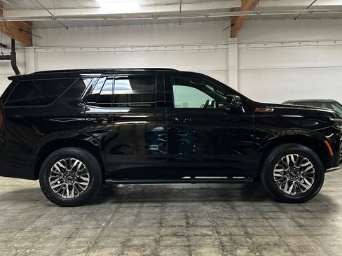 Used 2025 Chevrolet Tahoe Z71 AWD/4WD image 3