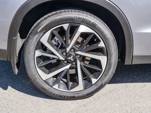 Used 2024 Mitsubishi Outlander SE FWD image 9