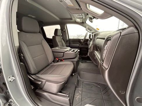 Used 2025 Chevrolet Silverado 1500 Custom image 37