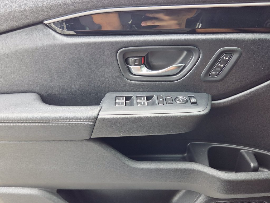 Certified 2024 Honda Pilot Touring image 35