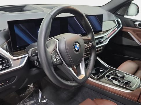 Used 2024 BMW X5 xDrive40i w/ Premium Package AWD/4WD image 12