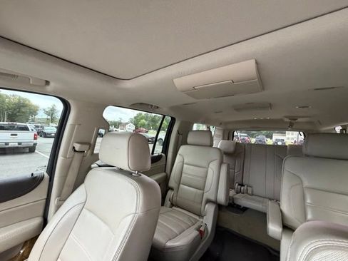 Used 2017 GMC Yukon XL Denali w/ Open Road Package AWD/4WD image 19
