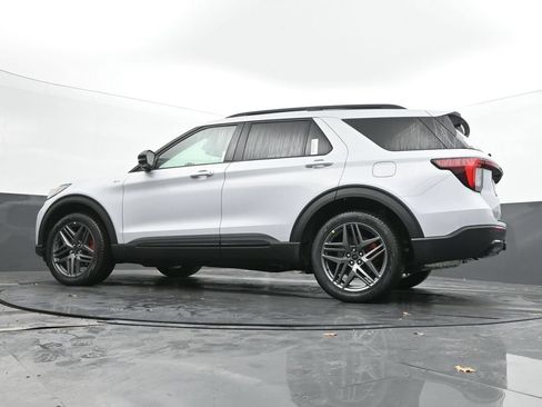 New 2026 Ford Explorer ST-Line w/ ST-Line Street Pack AWD/4WD image 47