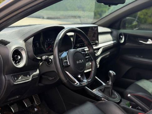 Used 2022 Kia Forte GT FWD image 12