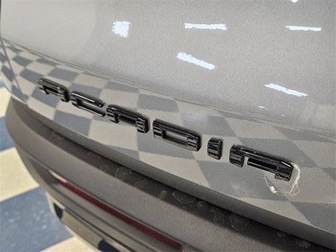 New 2026 GMC Acadia Elevation w/ Black Edition image 7