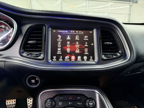 Used 2015 Dodge Challenger R/T Scat Pack w/ Leather Interior Group image 15