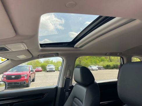 Used 2023 Honda CR-V EX-L image 9