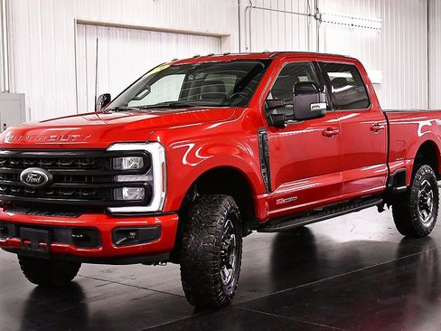 Used 2024 Ford F350 Lariat w/ Lariat Ultimate Package image 3