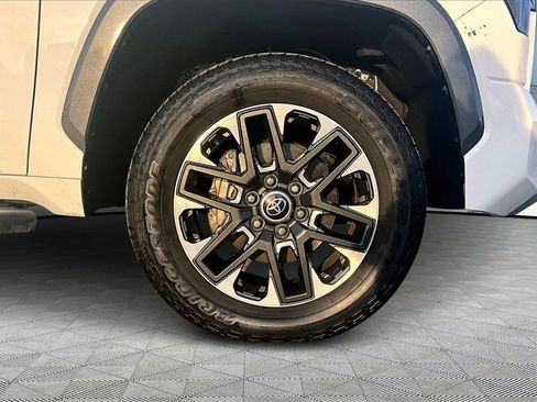 Used 2023 Toyota Tundra Limited image 9