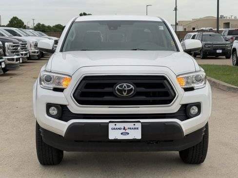 Used 2023 Toyota Tacoma SR5 RWD image 9