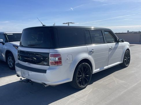 Used 2019 Ford Flex SEL w/ Equipment Group 202A image 2