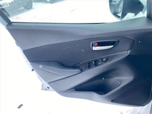 Used 2020 Toyota Yaris LE image 16