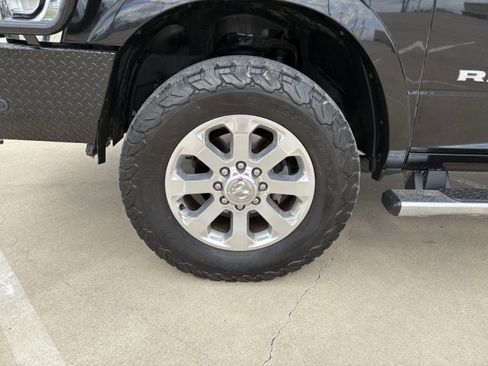 Used 2020 RAM 2500 Laramie image 9