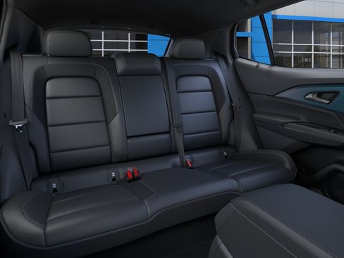 New 2026 Chevrolet Equinox EV LT FWD image 41