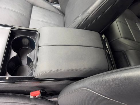 Used 2025 Land Rover Range Rover Velar Dynamic SE image 64