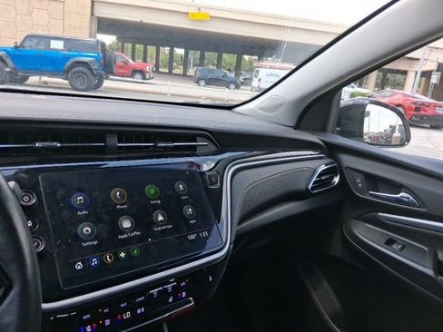Used 2023 Chevrolet Bolt EUV Premier w/ Redline Edition FWD image 9