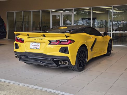 Used 2025 Chevrolet Corvette Stingray Preferred Cpe w/ Z51 Performance Package RWD image 7