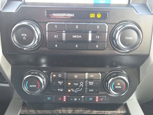 Used 2019 Ford F350 Lariat w/ Lariat Ultimate Package image 38