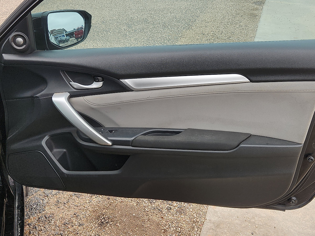 Used 2018 Honda Civic EX-T image 11