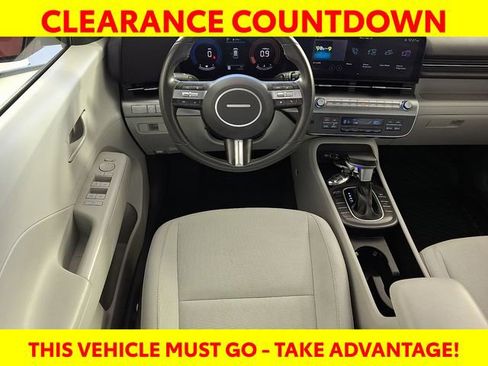 Certified 2025 Hyundai Kona SEL image 12