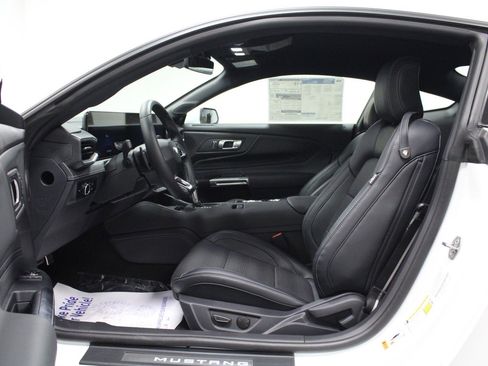 Used 2024 Ford Mustang GT Premium image 12
