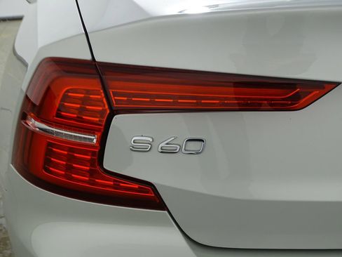 Used 2019 Volvo S60 T5 Momentum w/ Multimedia Package image 46