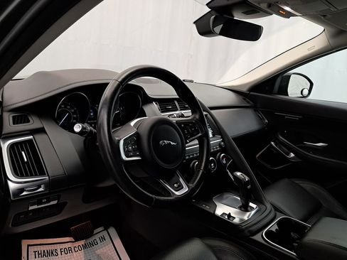Used 2020 Jaguar E-PACE SE image 7
