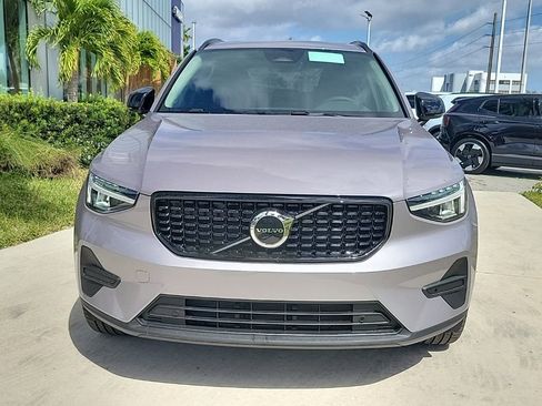 New 2026 Volvo XC40 B5 Core image 2