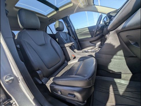 Used 2023 Buick Encore GX Essence w/ Experience Buick Package image 19