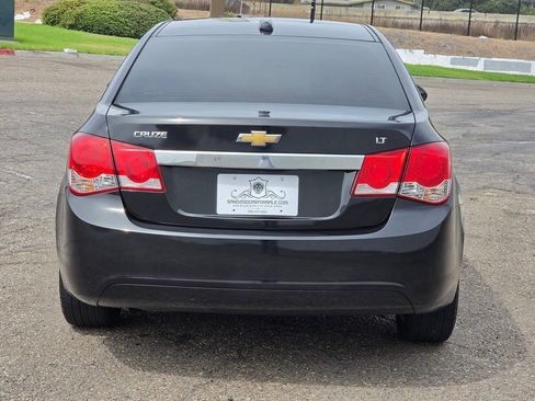 Used 2015 Chevrolet Cruze LT FWD image 14