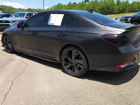 Used 2023 Genesis G70 2.0T w/ Sport Prestige Package RWD image 3