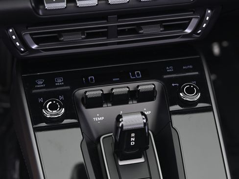 Certified 2024 Porsche 911 Targa 4S AWD/4WD image 35