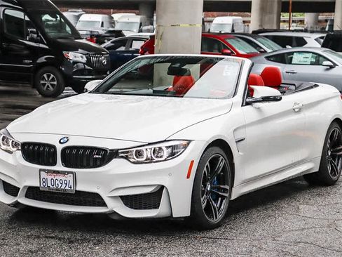 Used 2020 BMW M4 Convertible image 6