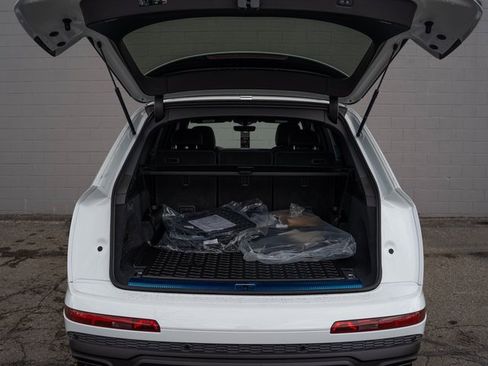 New 2026 Audi Q7 3.0T Premium image 6