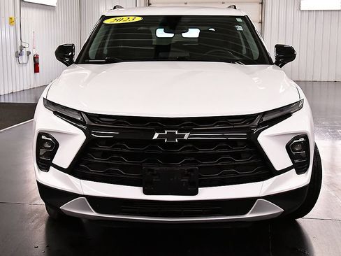 Used 2023 Chevrolet Blazer LT w/ Convenience Package AWD/4WD image 2