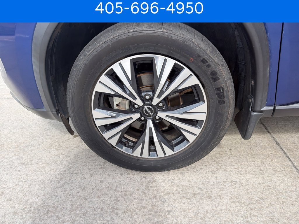 Used 2023 Nissan Rogue SV FWD image 11