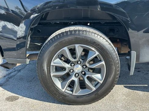 Used 2024 Chevrolet Silverado 1500 LT image 9